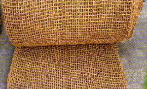 Kokosv&auml;vsrulle delvis utrullad